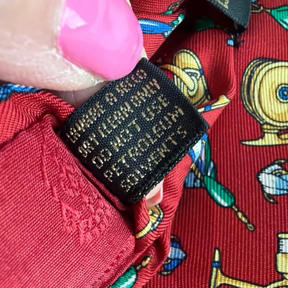 Vintage Gucci Fly Fishing Reel Bait Silk  Tie Necktie Italy - Picture 5 of 6